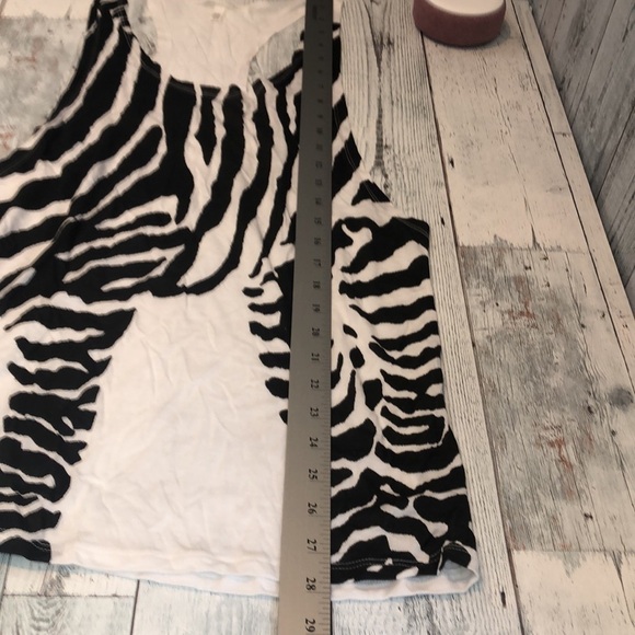 Victoria’s Secret Zebra Racerback Tank Medium - Picture 6 of 8